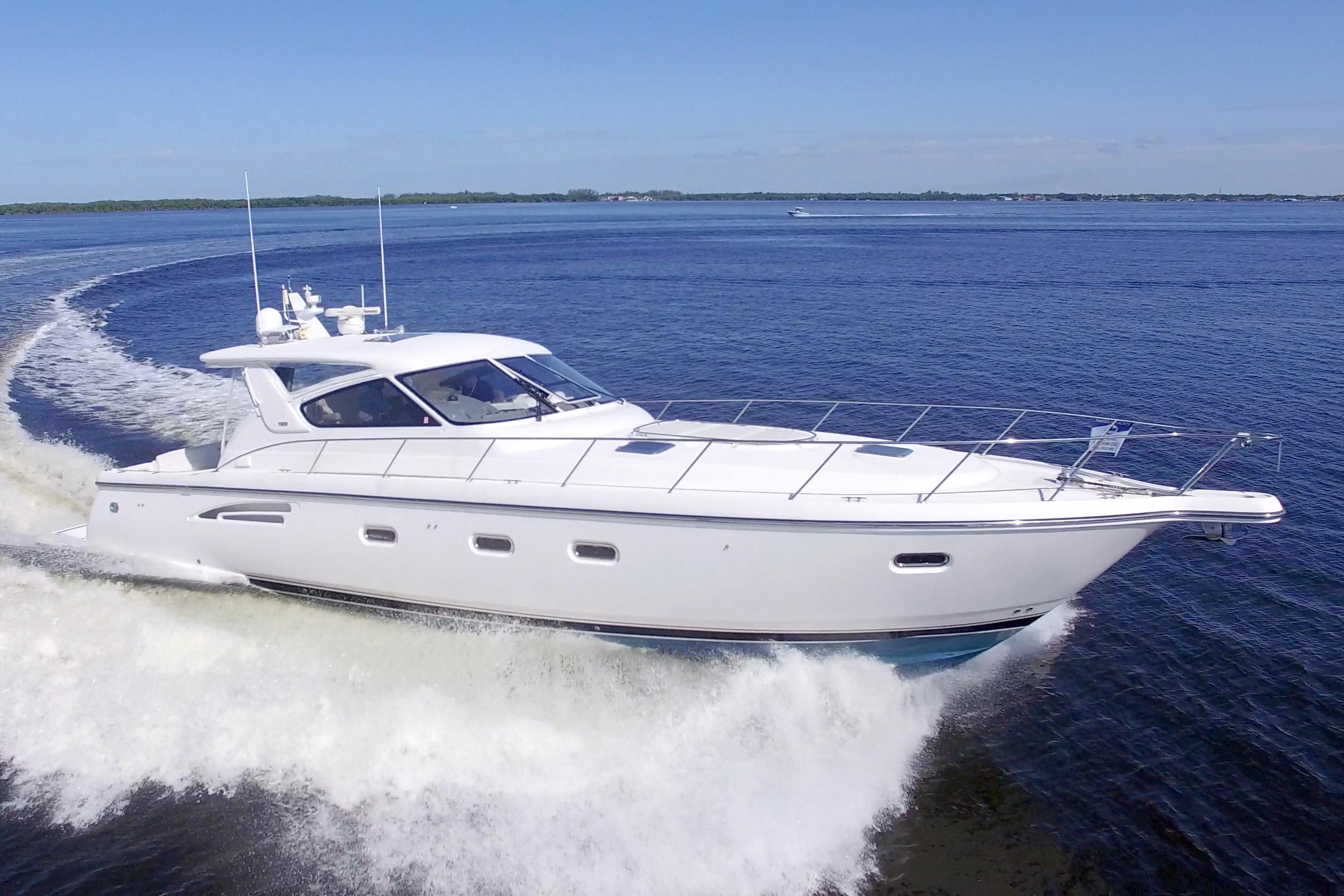 Tiara Yachts 5200 Express Boat For Sale - Waa2