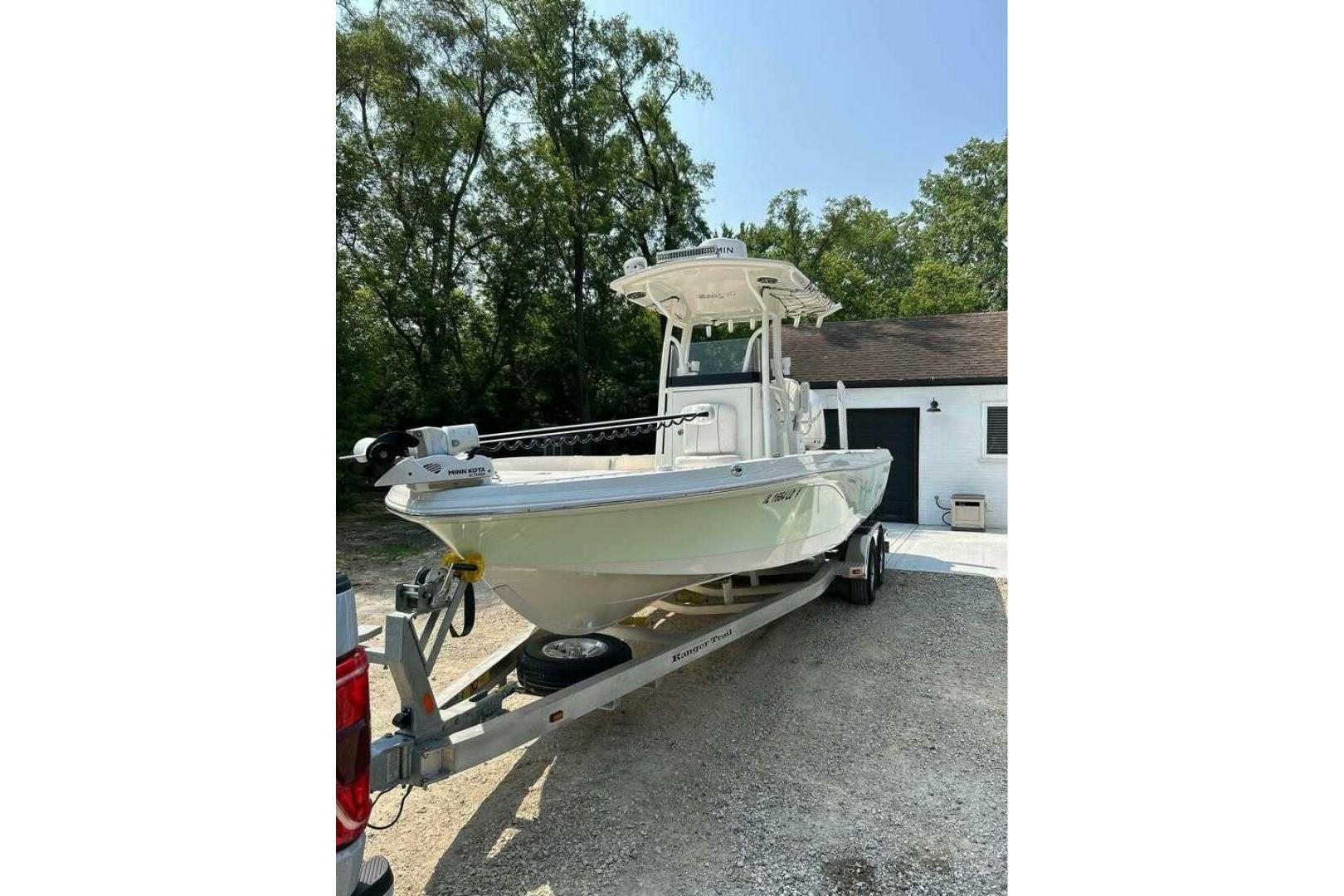 2022 Ranger 2360 Bay