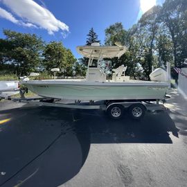 2022 Ranger 2360 Bay