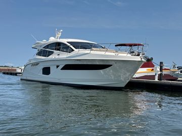 2019 Sea Ray L550