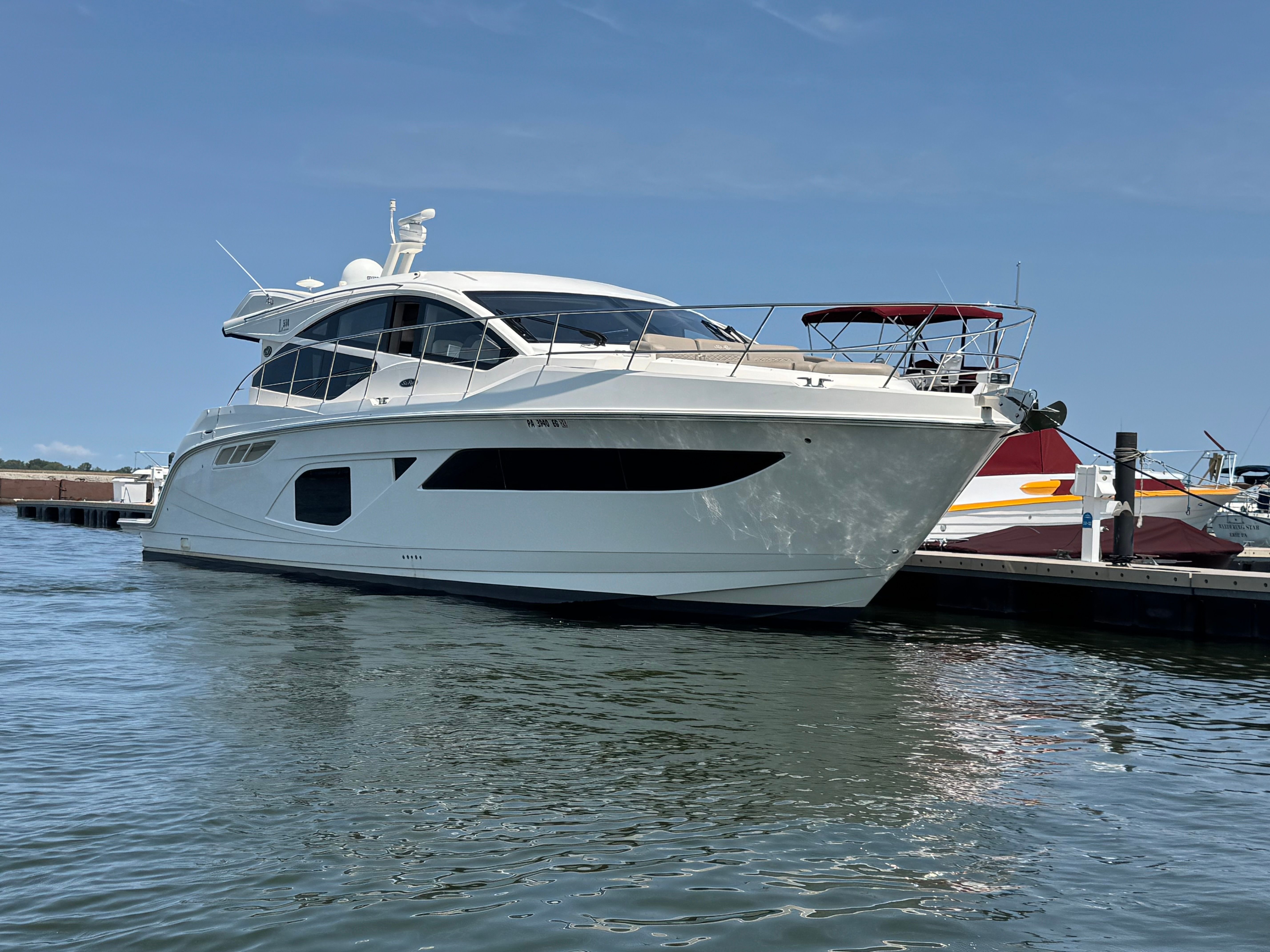 2019 Sea Ray L550