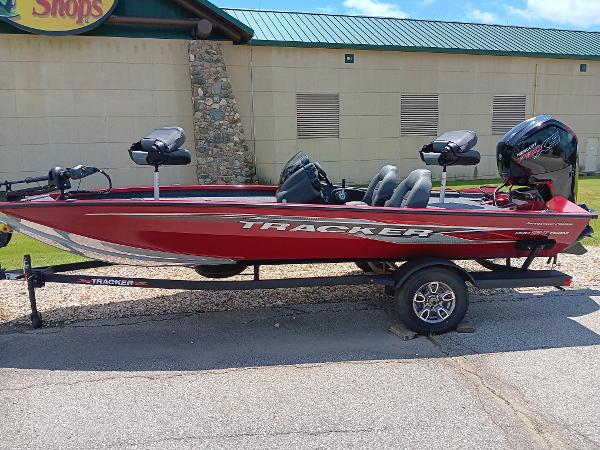 2024 Tracker Pro Team 190 TX