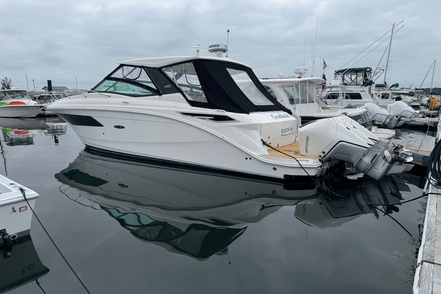 Sea Ray 320 Sundancer Outboard