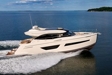 2018 Carver C52 Coupe