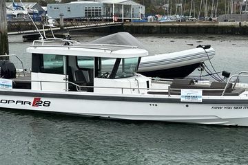 2017 Axopar 28 AFT CABIN