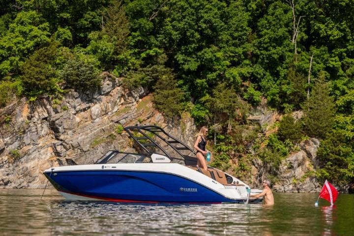 2026 Yamaha Boats 222SD
