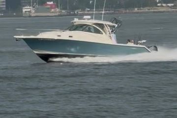 2011 Pursuit OS 345 Offshore