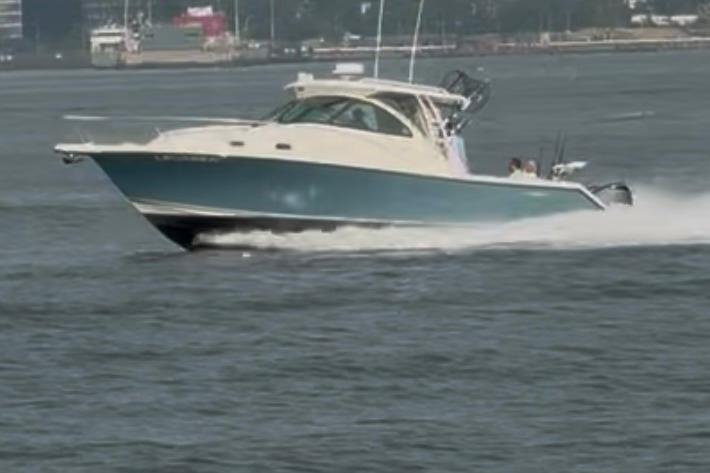 2011 Pursuit OS 345 Offshore