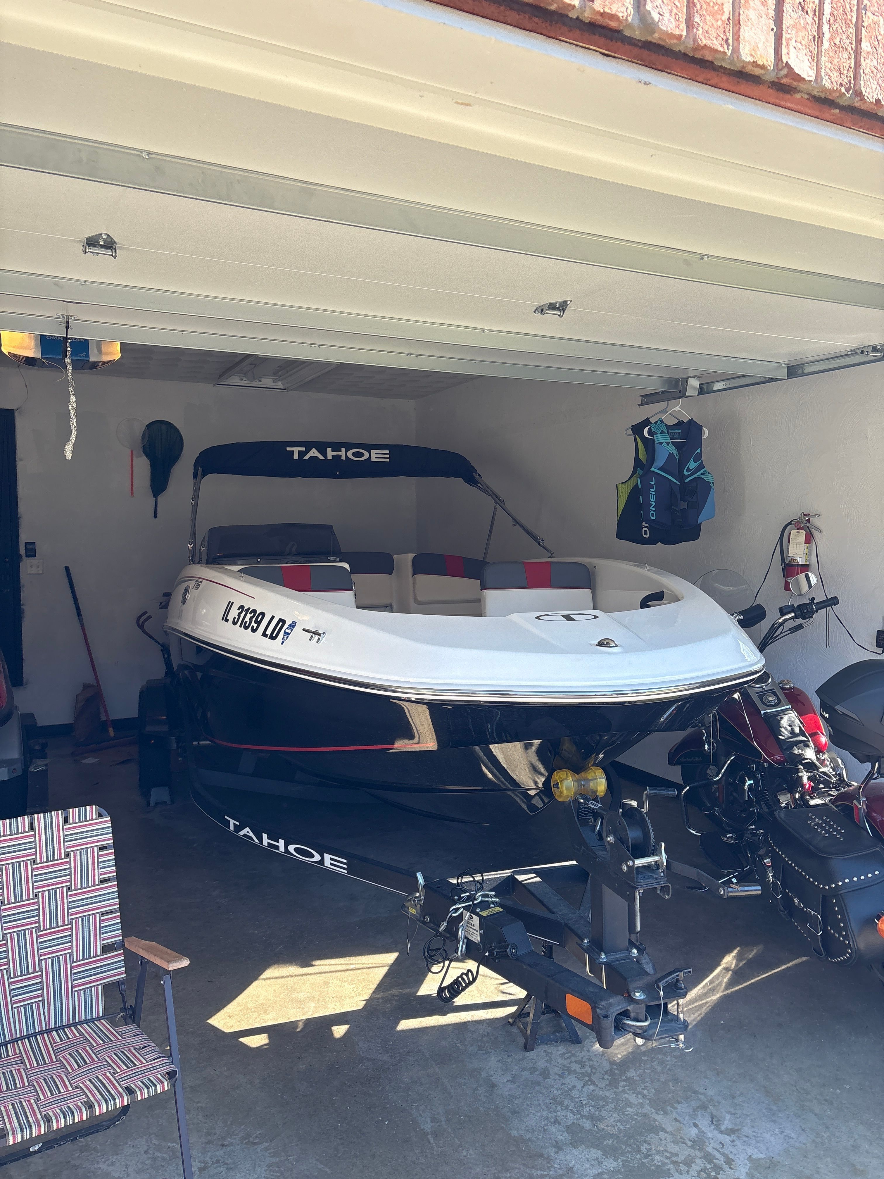 Tahoe T16