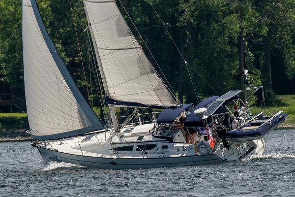 2005 Jeanneau Sun Odyssey 35