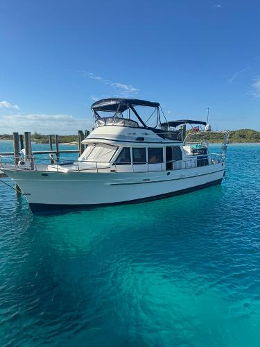 Albin 43 1982 Albin 43 yacht on clear blue water under a sunny sky.