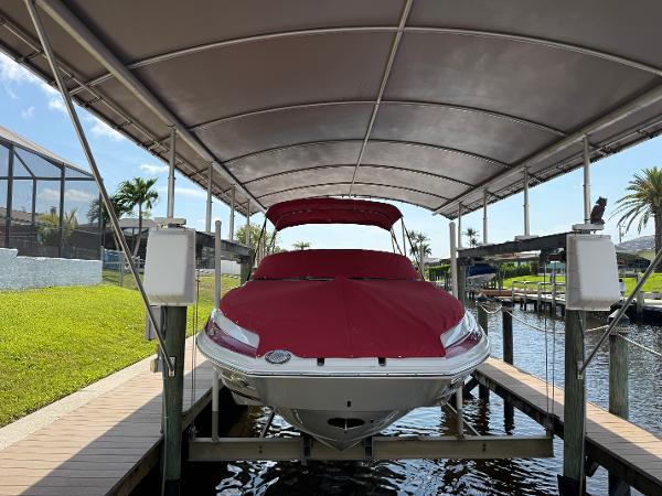 Crownline Eclipse E255 XS