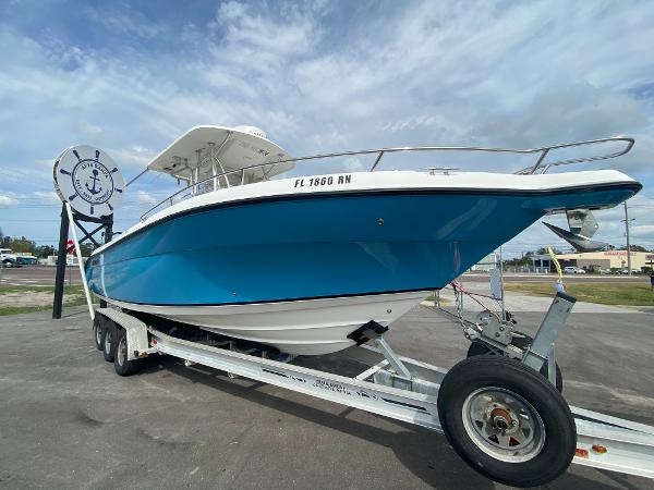 2008 Century 2901 Center Console
