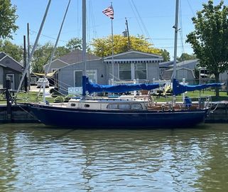 1978 Cheoy Lee Offshore 33