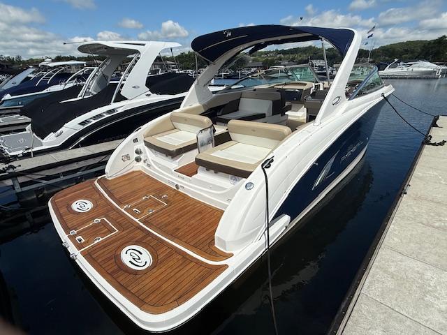 2013 Regal 3200 Bowrider