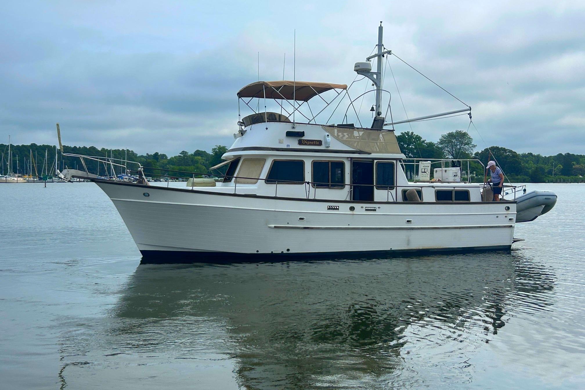 1987 Marine Trader 38DC