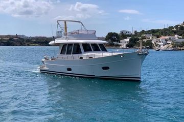 2017 Sasga Yachts MENORQUIN 42 FLY