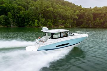 2026 Regal 36 Grande Coupe