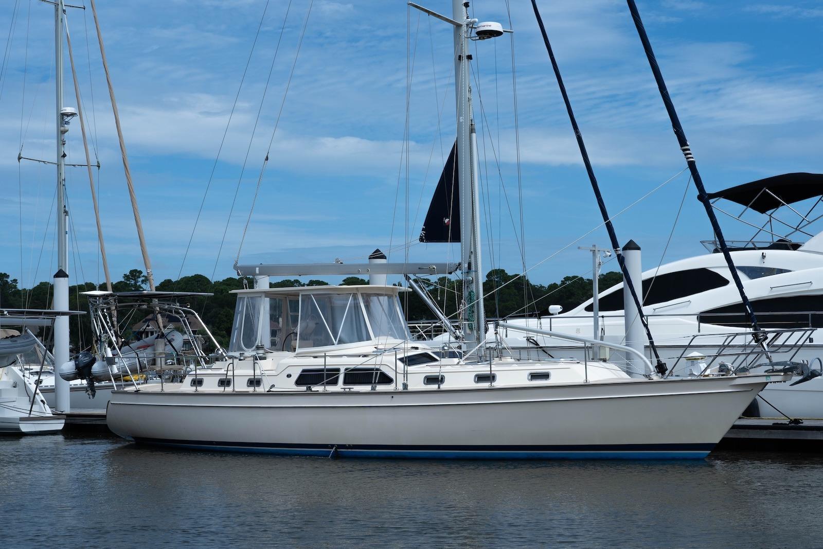 2004 Island Packet 485