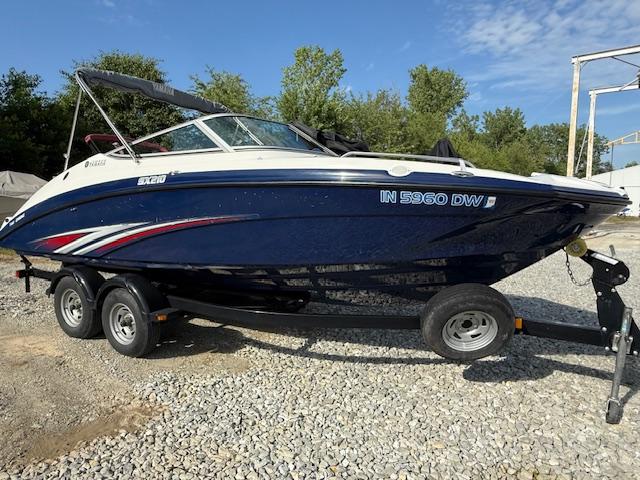 2015 Yamaha Boats SX210