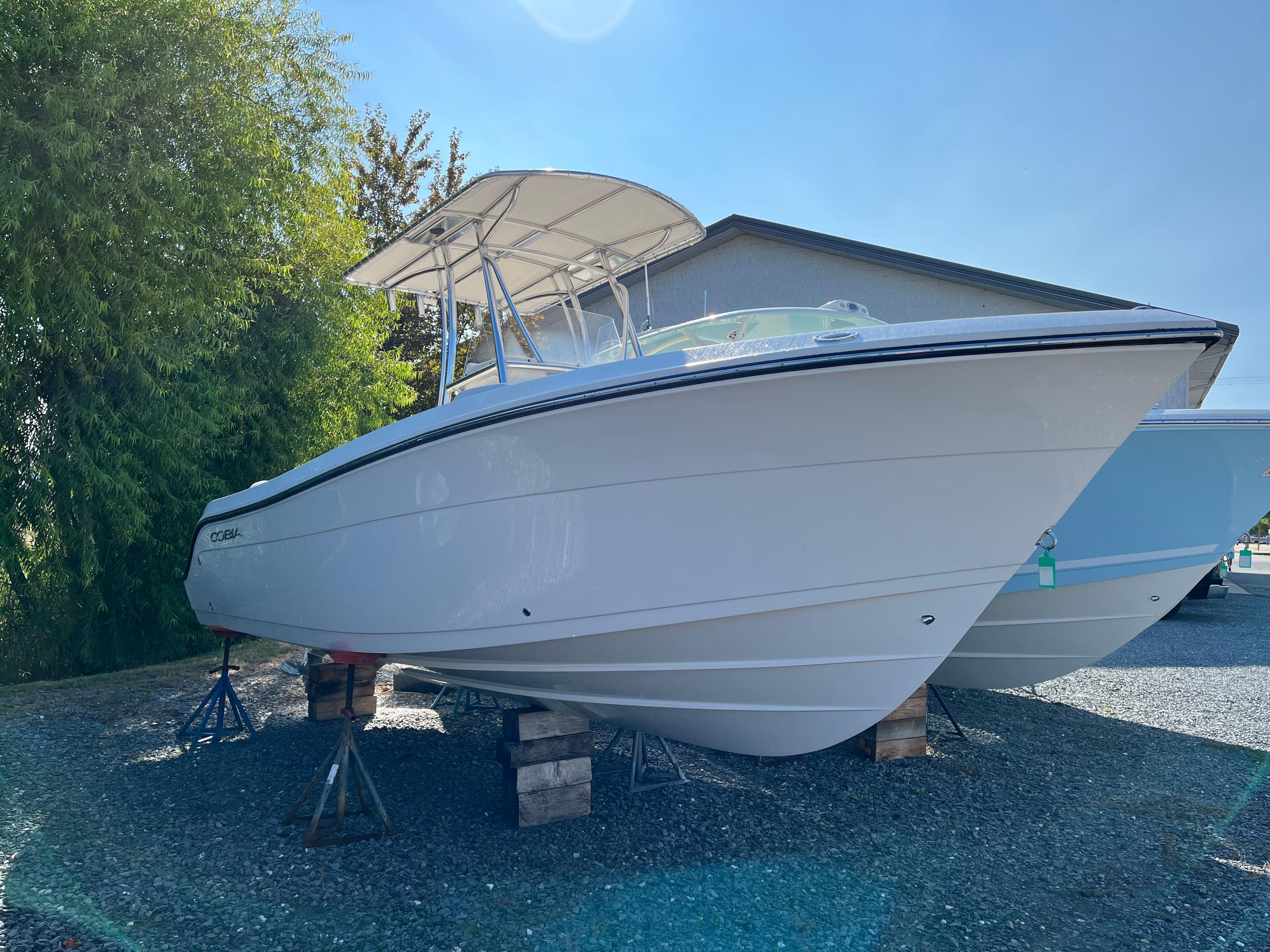 2024 Cobia 237 CC
