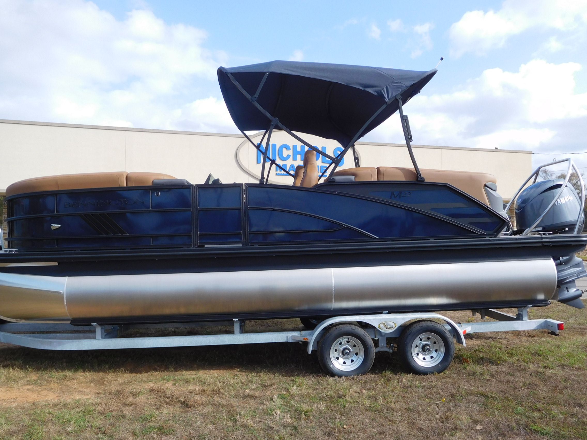 2026 Bennington 22 MFB