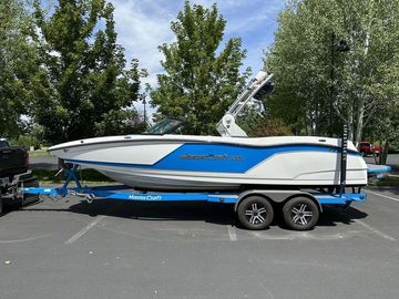 2018 MasterCraft NXT22