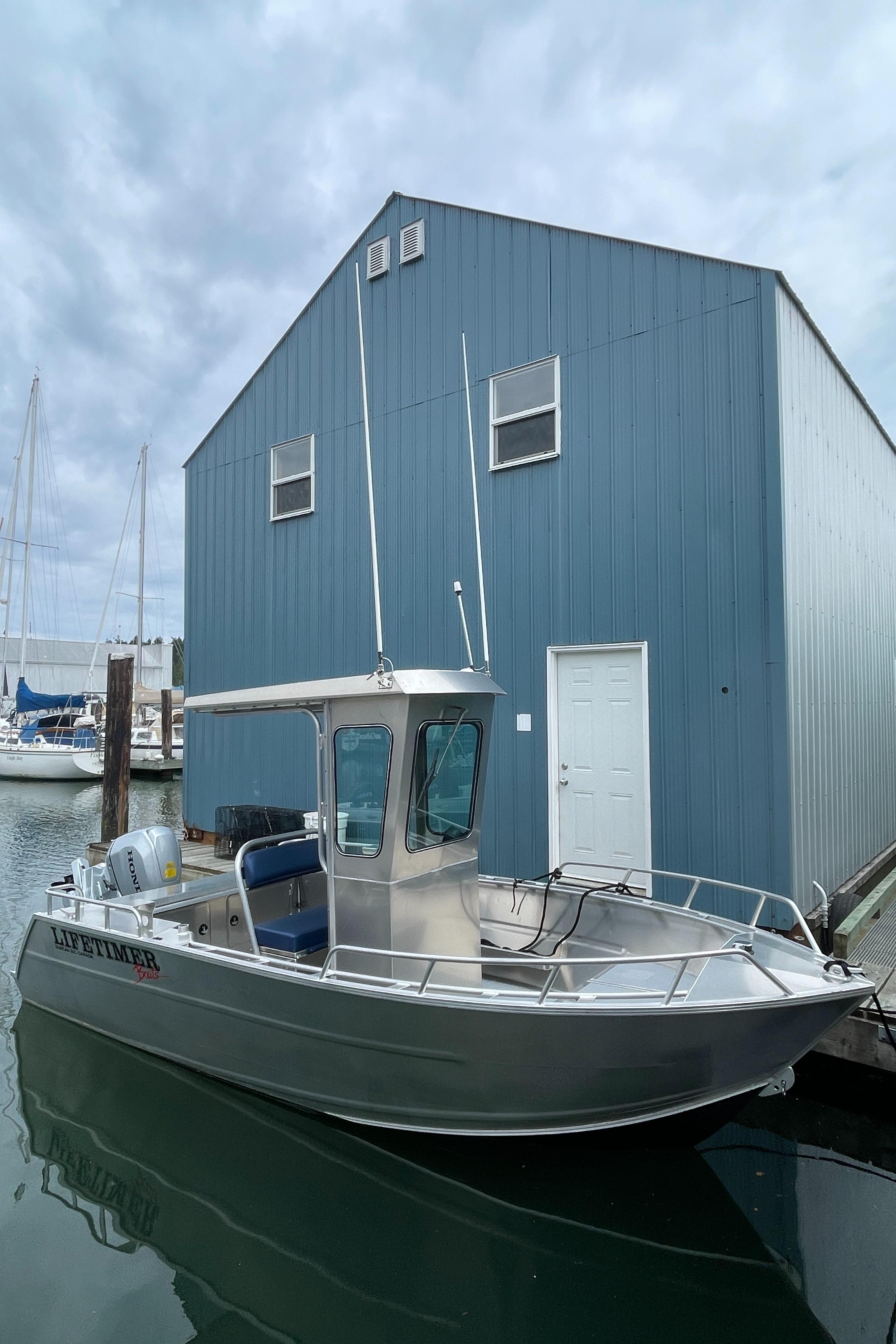 2023 Lifetimer 1800 Offshore Center Console