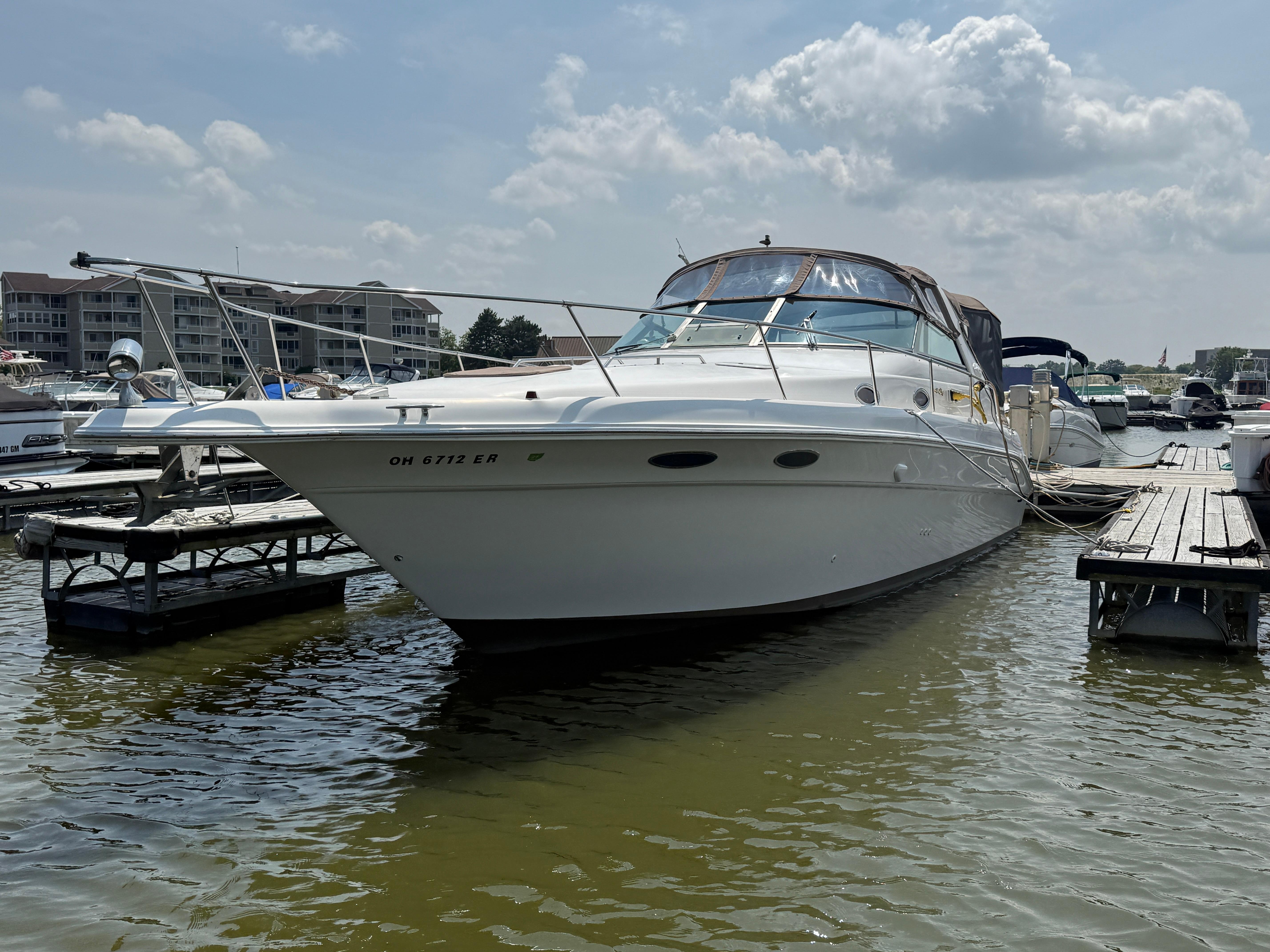 1997 Sea Ray 330 Sundancer