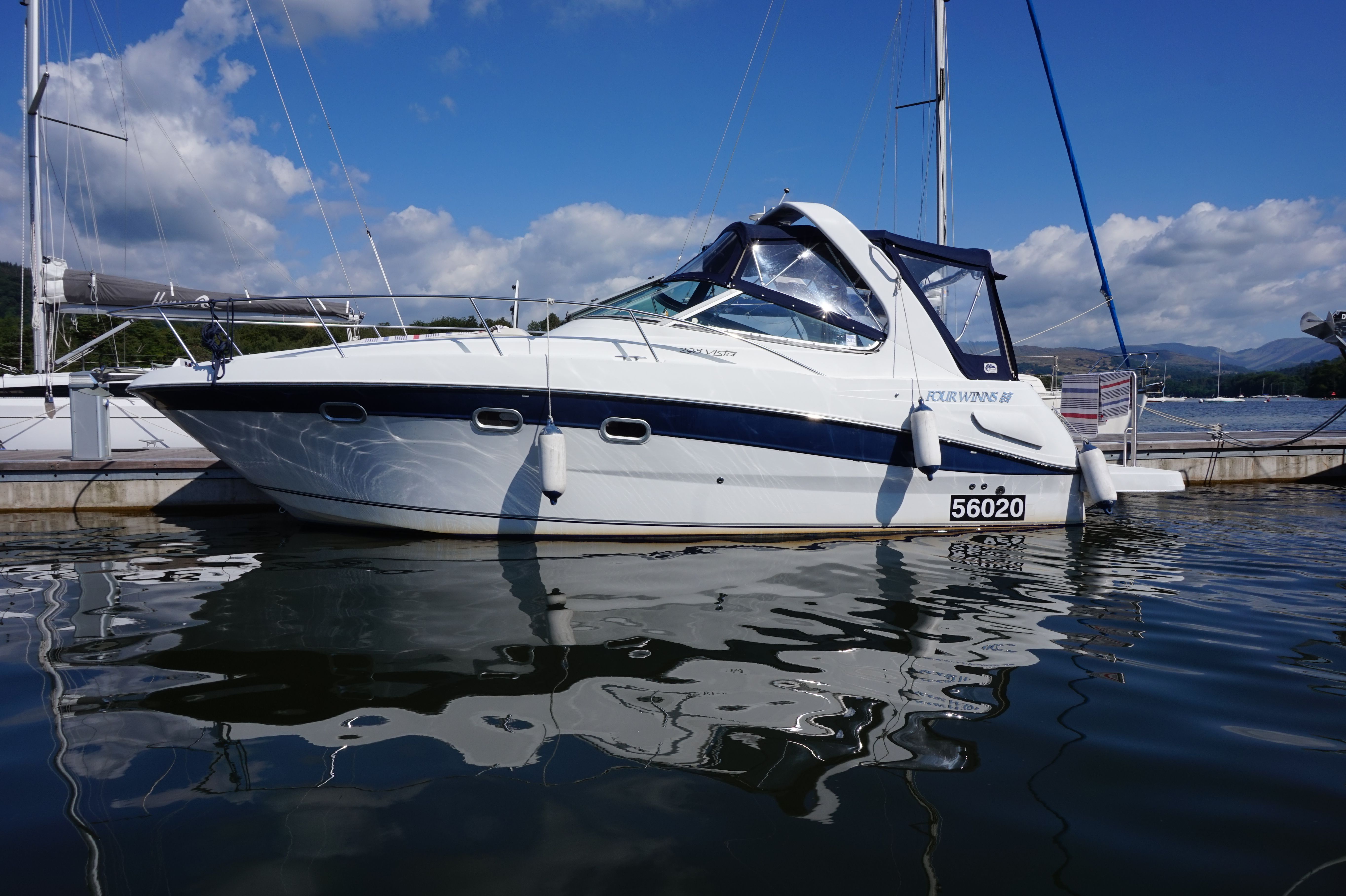 2001 Four Winns 298 Vista