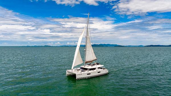 2017 Fountaine Pajot SABA 50