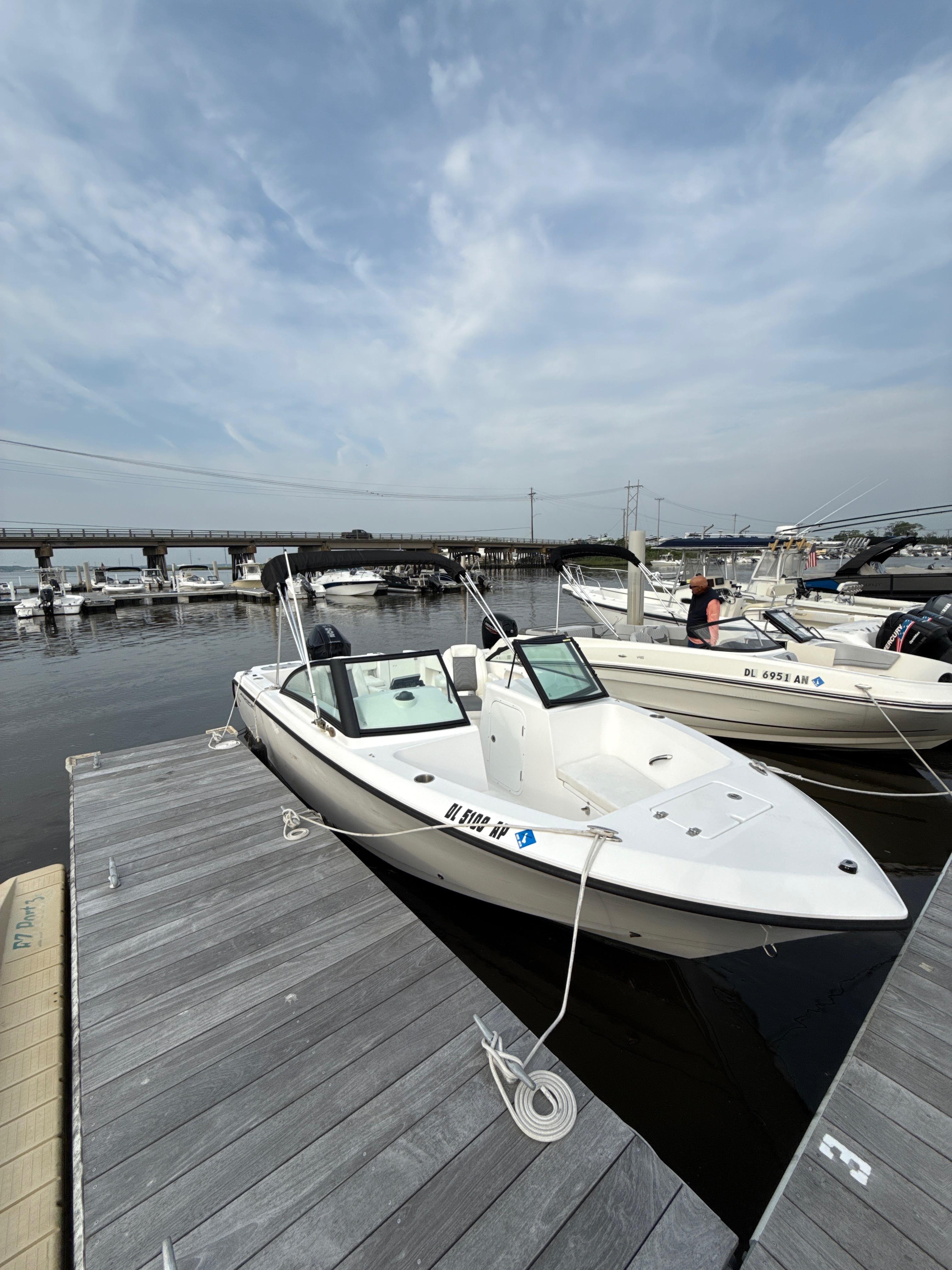 2024 Aquasport 2200 Dual Console