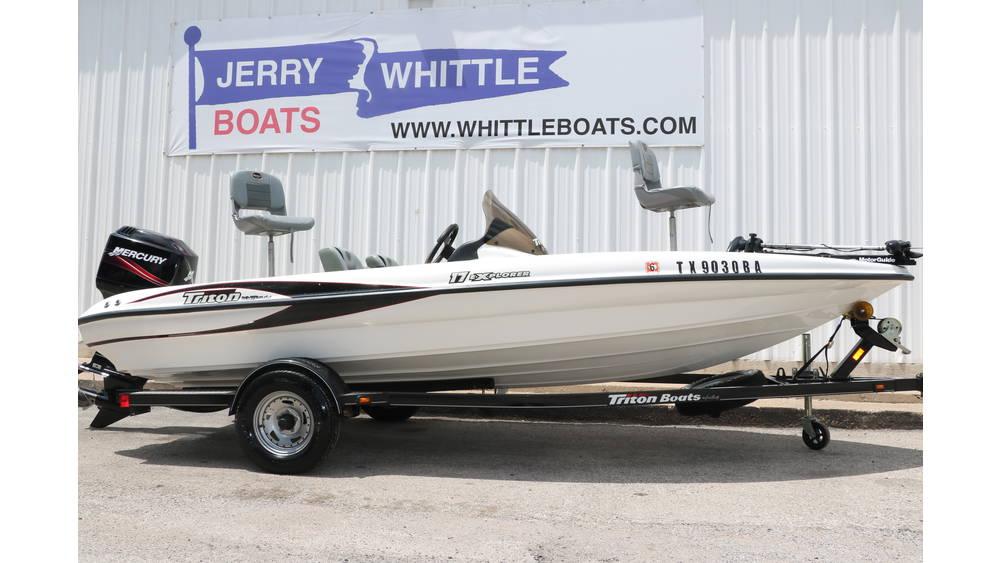 2009 Triton 17 Explorer