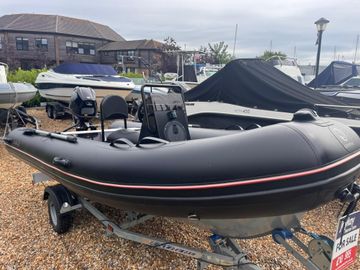 2023 Waveline 4.2M