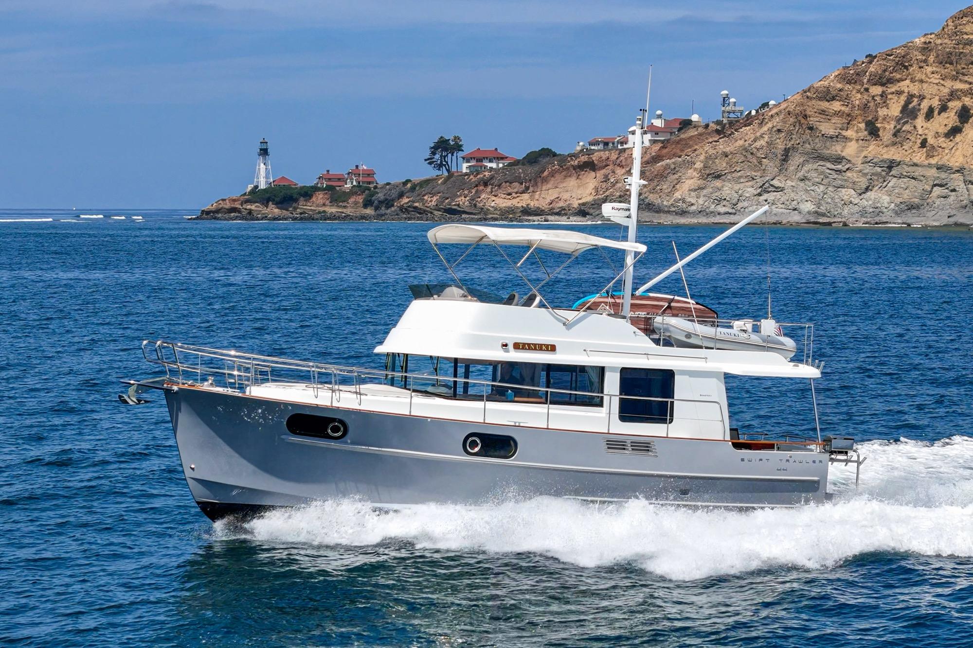 2016 Beneteau Swift Trawler 44