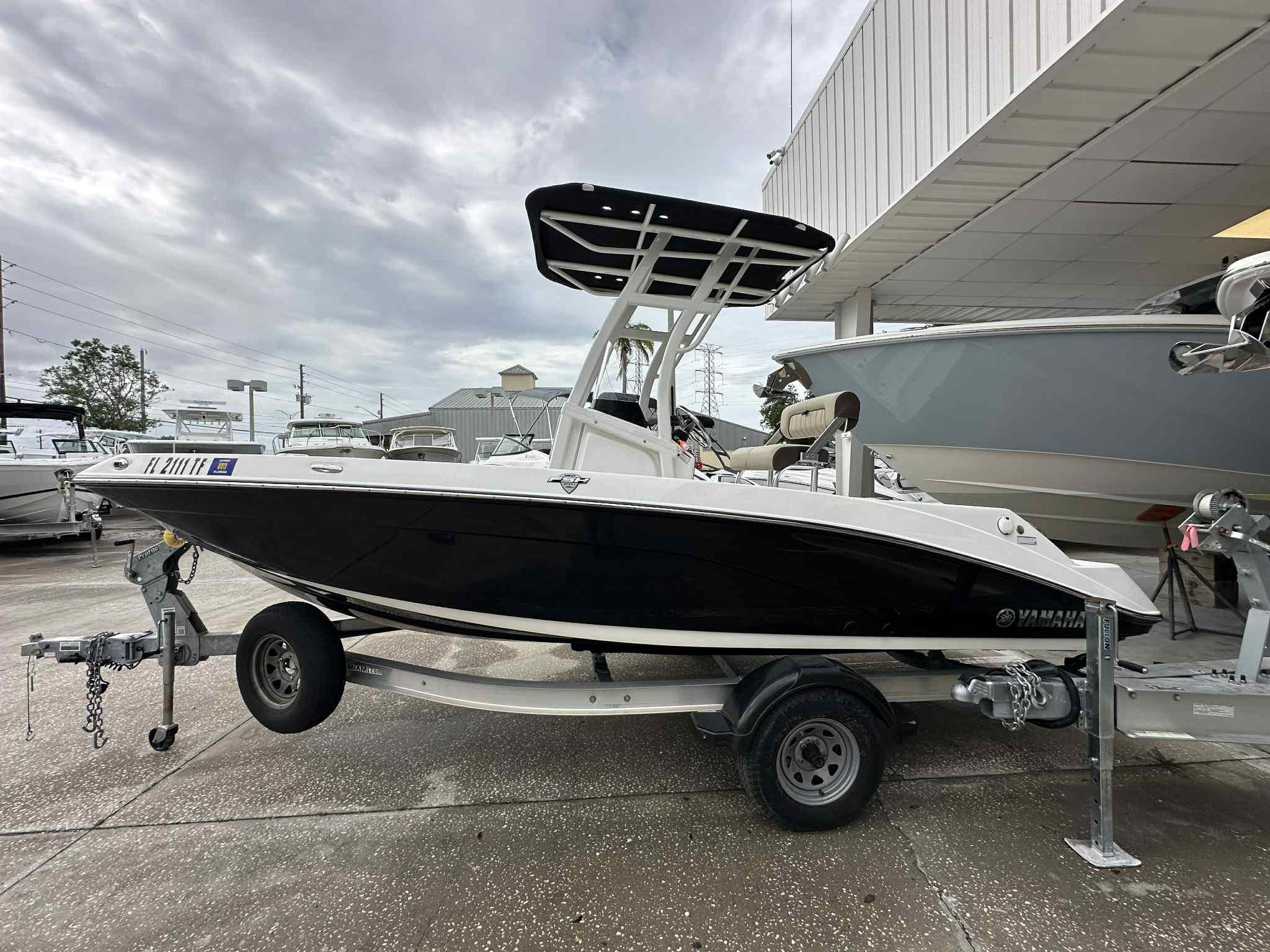 2022 Yamaha Boats 195 FSH Sport
