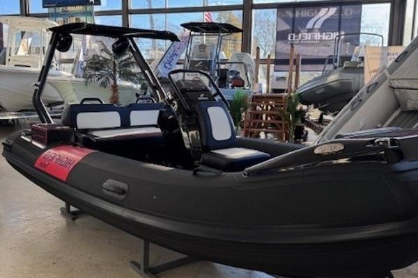2025 Highfield 420 Velox