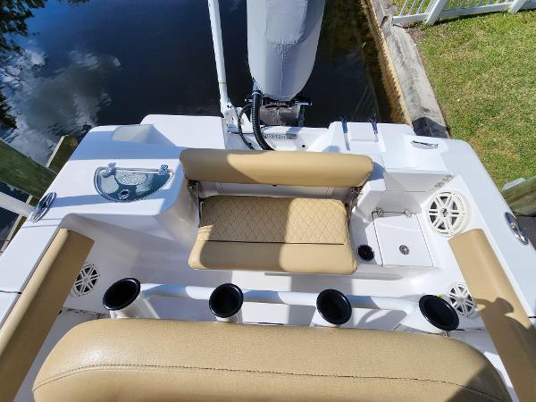 2021 Sportsman Open 212 Center Console