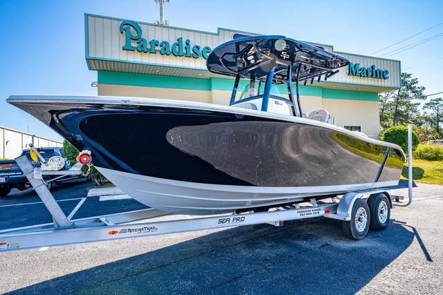 Sea Pro 242 Center Console