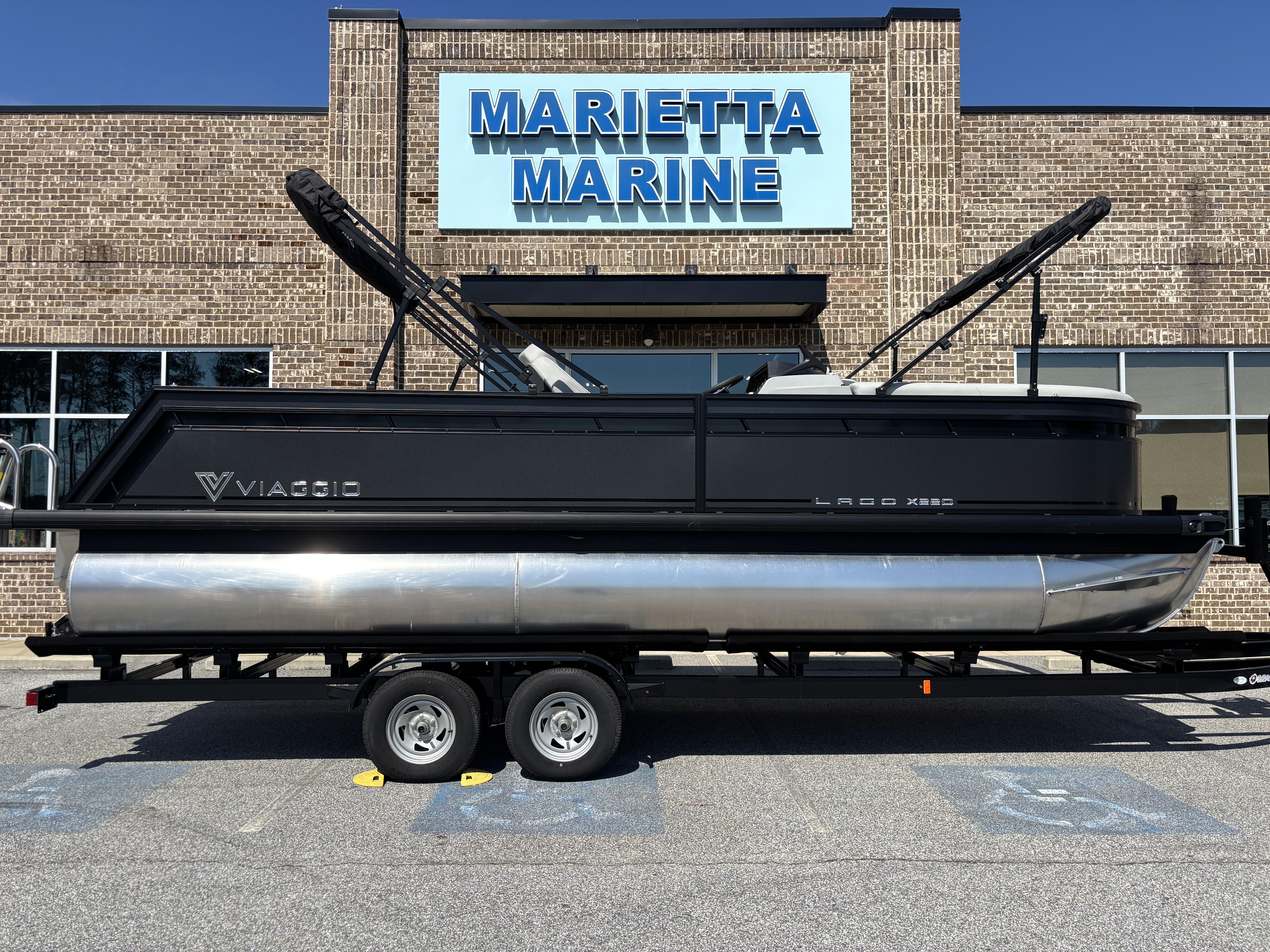 2025 Viaggio Lago X22D Tripletoon w/Honda 250HP - 4-Stroke Engine