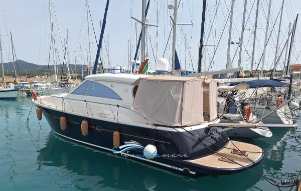 Cantieri Estensi 440 Goldstar S Goldstar 440 S esterno