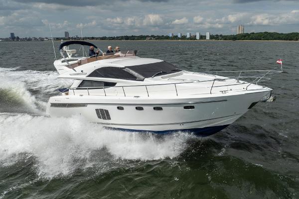 2009 Fairline Phantom 48