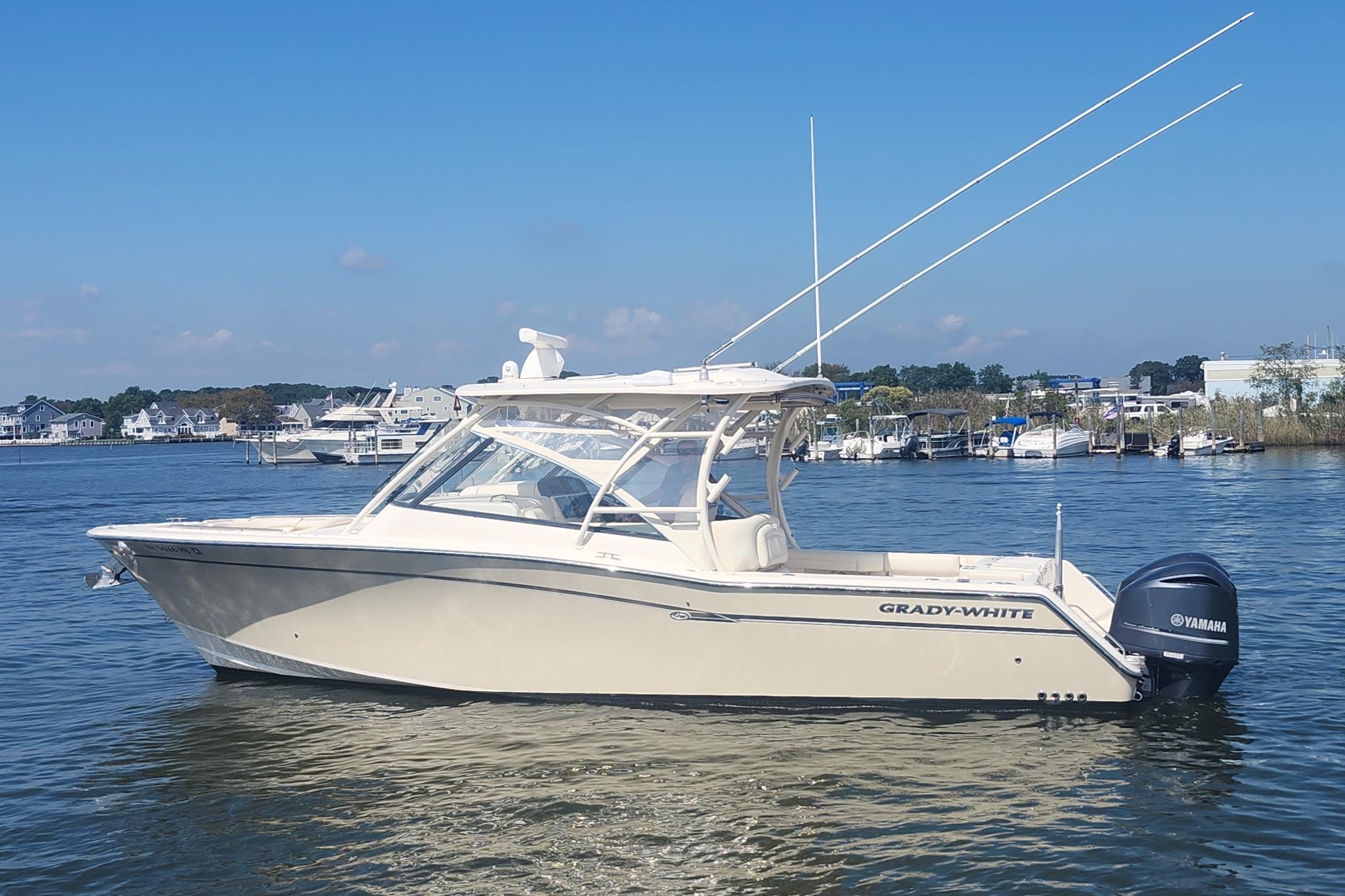 2016 Grady-White Freedom 335