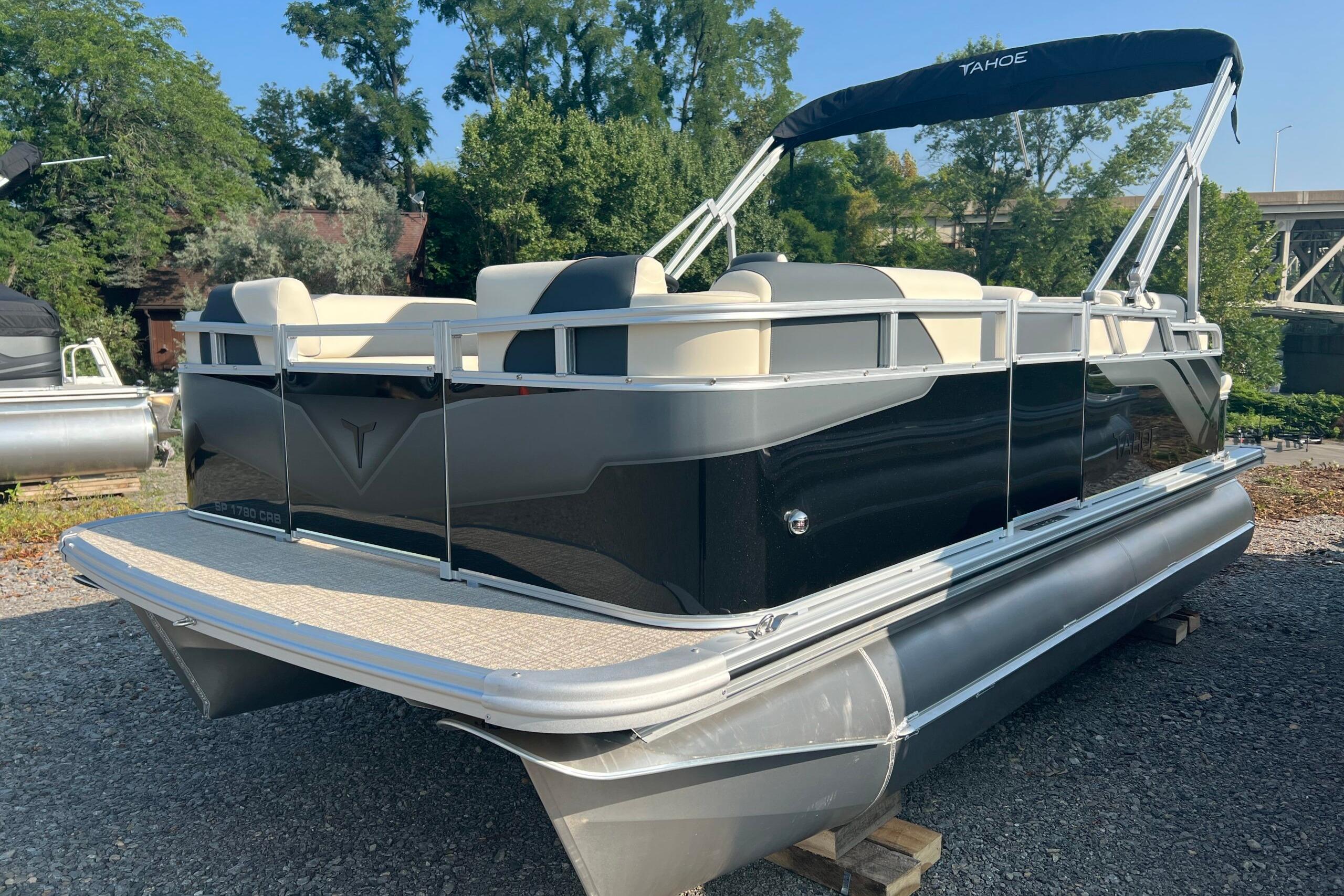 2026 Tahoe Pontoon 1780 crb