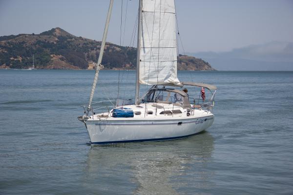 2005 Catalina 350 Sloop