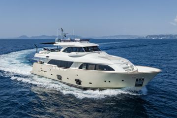 2012 Custom Line Navetta 26