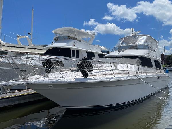 1995 Sea Ray 550 Sedan Bridge