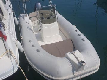 2012 Capelli Tempest 570