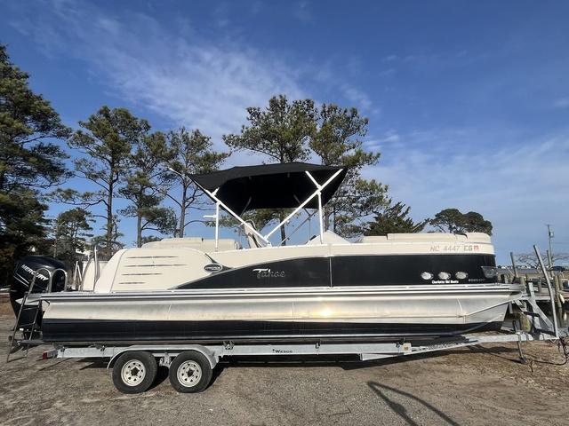 Tahoe Cascade Platinum Entertainer 25'