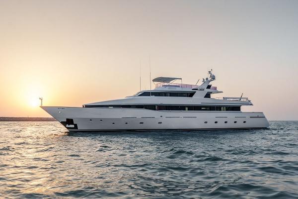 1991 Benetti ALIA